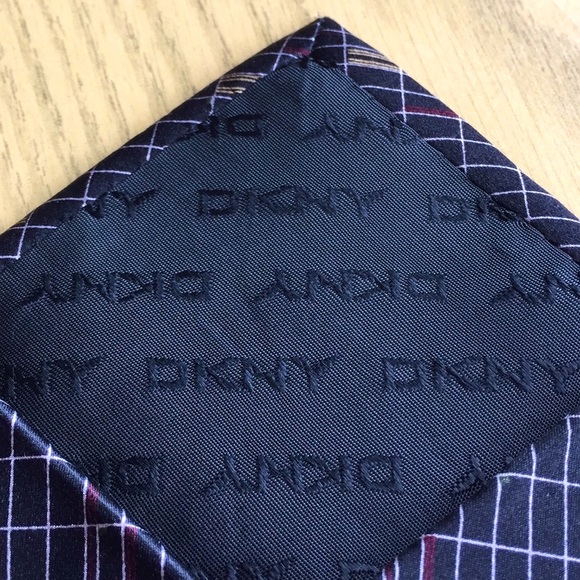 🎉HOST PICK🎉 DKNY silk necktie. - Picture 5 of 6
